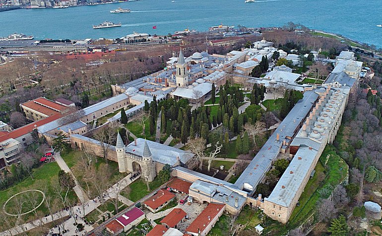 Istanbul City Laoyver Tour Topkapi Palace
